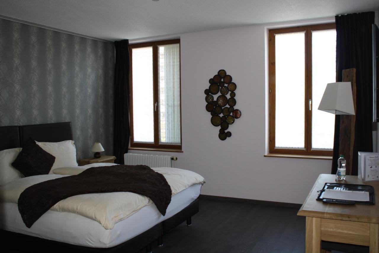 Hotel De La Gare Monthey Exterior photo