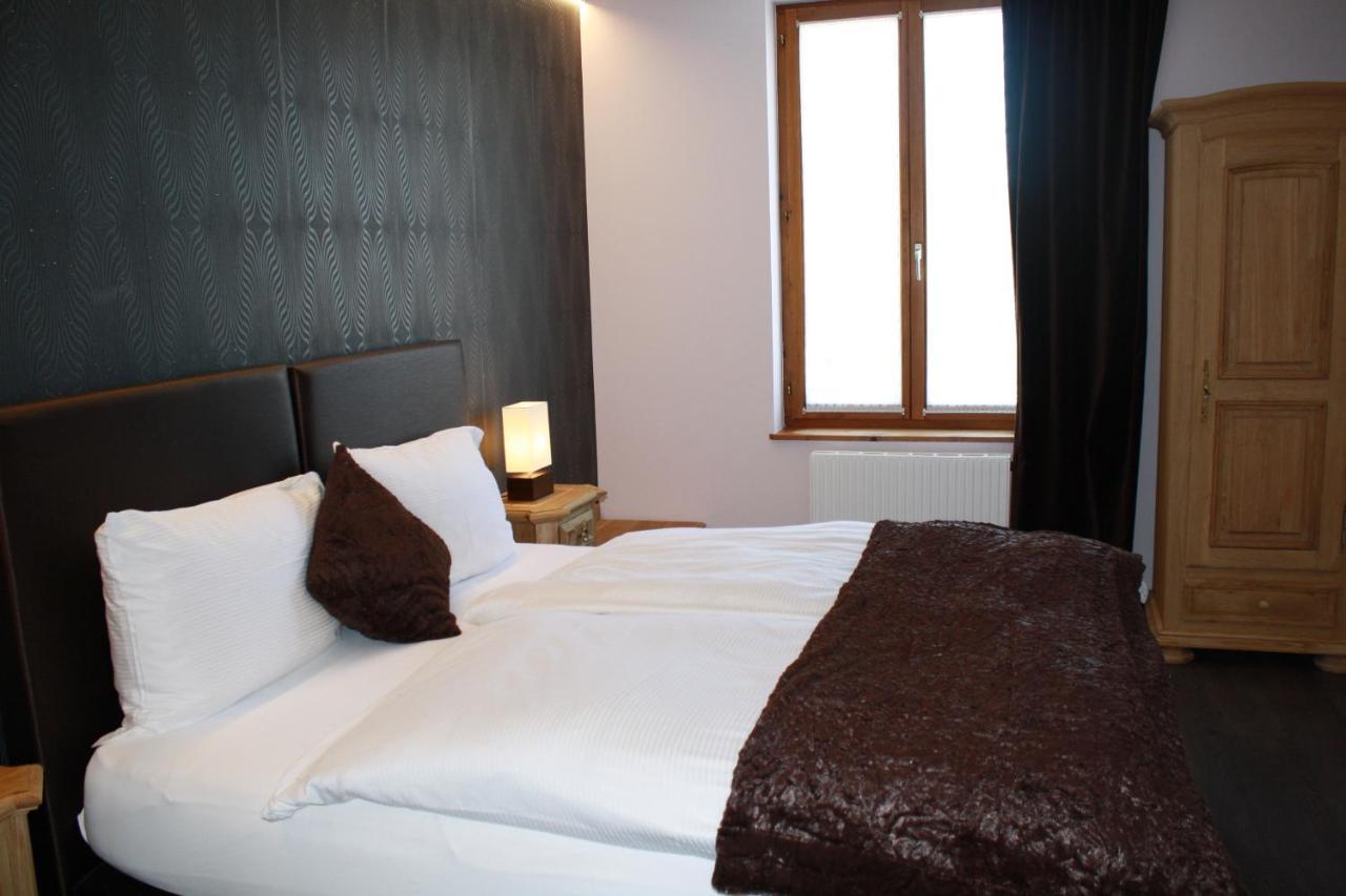 Hotel De La Gare Monthey Exterior photo